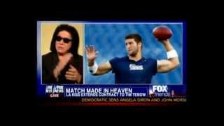 Gene Simmons defends Tim Tebow