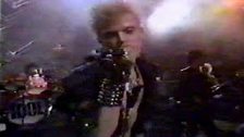 Billy Idol - WHITE WEDDING - 1983 live on MTV