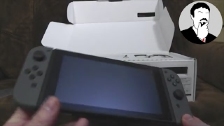 A look at a Nintendo Switch | Ashens