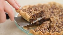 How to Serve the Perfect First Slice of Pie