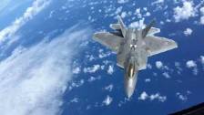 Time-Lapse of F-22 Raptor Refueling